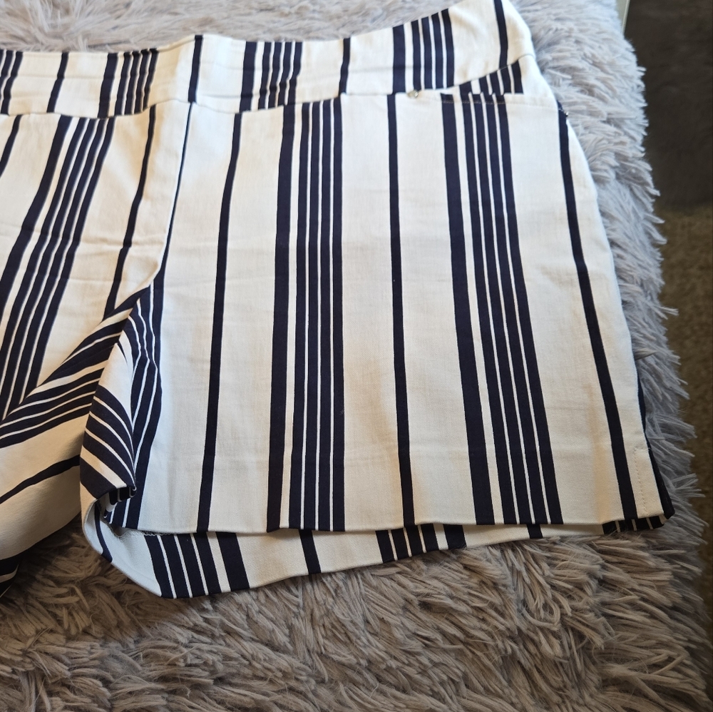 Jules & Leopold  Pull on Stripped Shorts Size XL - Picture 4 of 15